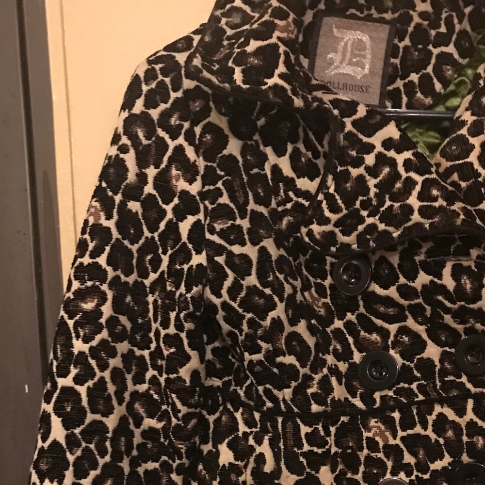 Dollhouse jacket new size small
